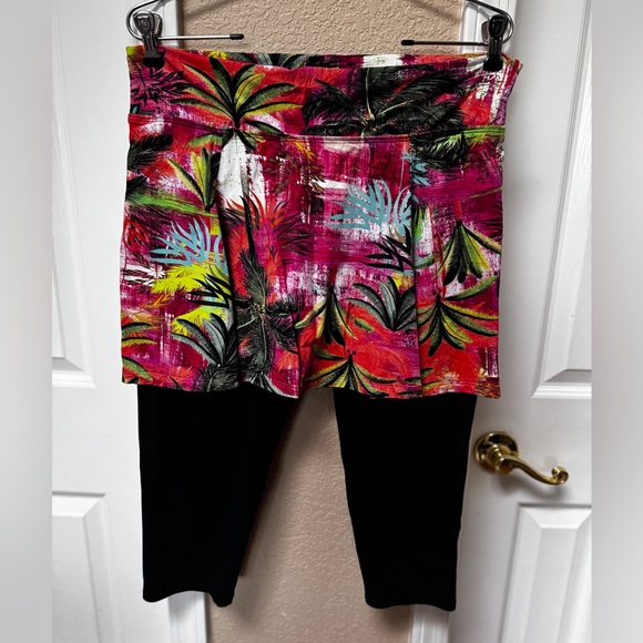 Dona Jo Capri skirted legging - Picture 2 of 6